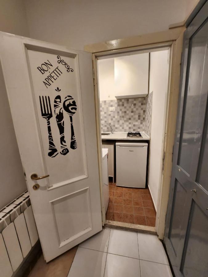 רומא Monolocale Suite Con Terrazzino מראה חיצוני תמונה